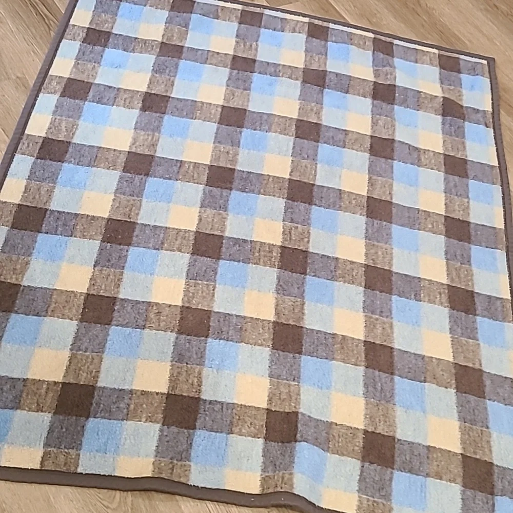 Vintage Super Soft Oversized Lap Blanket